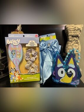 New Bluey Hair Accessory Bundle Set Brush Scrunchies, Bow & Carry Case!